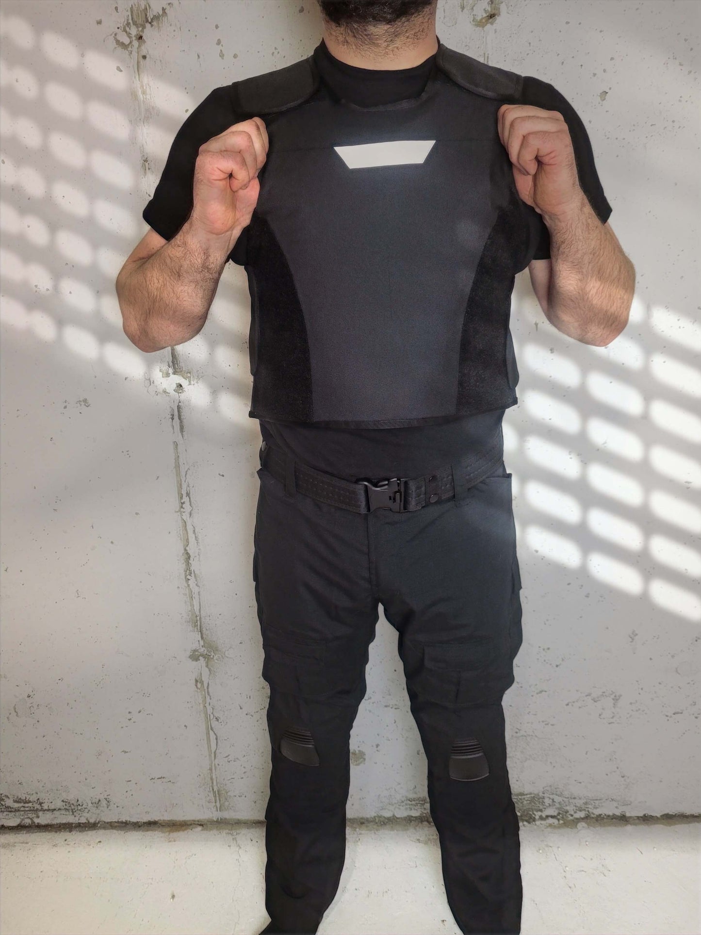 CONCEALABLE MULTI-THREAT VEST LEVEL IIIA NIJ STANDARD